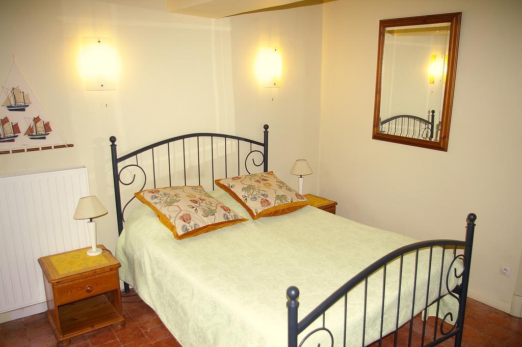 Chambres Au Logis Des Acacias Le Puley Ngoại thất bức ảnh